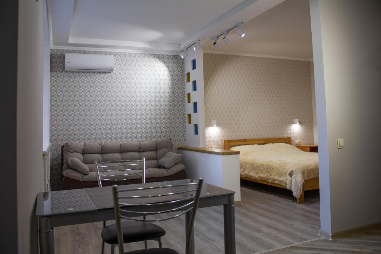 Уютная Vip-Студия В Центре. Winnyzja Exterior foto